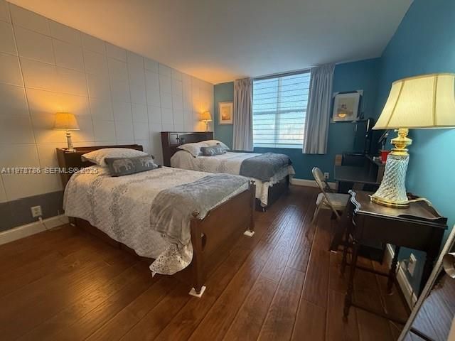 427 Golden Isles Dr, Unit 9G, Hallandale Beach, FL 33009 Photo