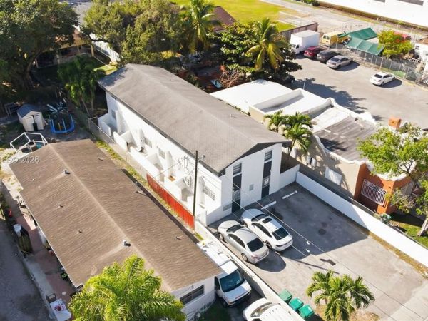 1542 NW 35th St, Miami, FL 33142