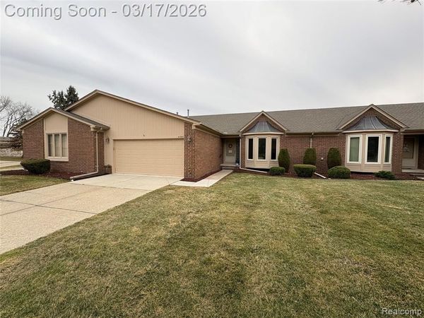 41365 FORTUNA DRIVE E , Clinton Twp, MI 48038