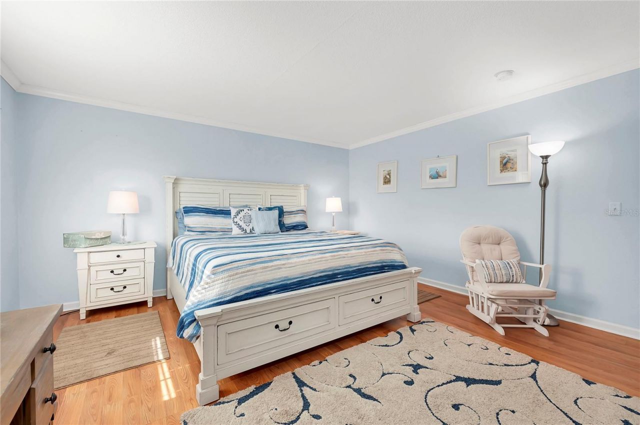 237 Seahorse Drive Se, Unit H, Saint Petersburg, FL 33705 Photo