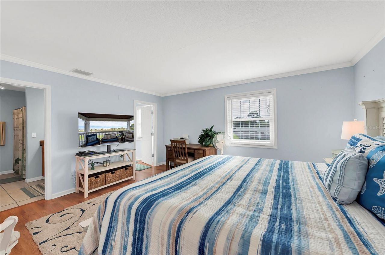 237 Seahorse Drive Se, Unit H, Saint Petersburg, FL 33705 Photo