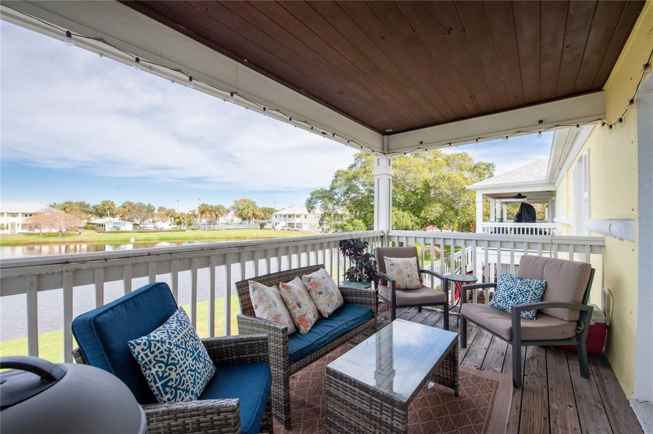 237 Seahorse Drive Se, Unit H, Saint Petersburg, FL 33705 Photo