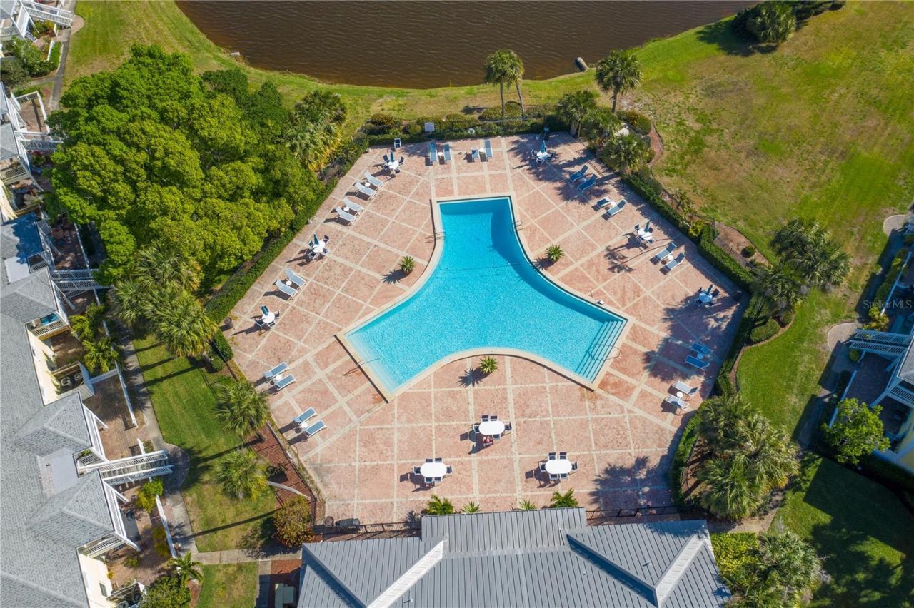 237 Seahorse Drive Se, Unit H, Saint Petersburg, FL 33705 Photo