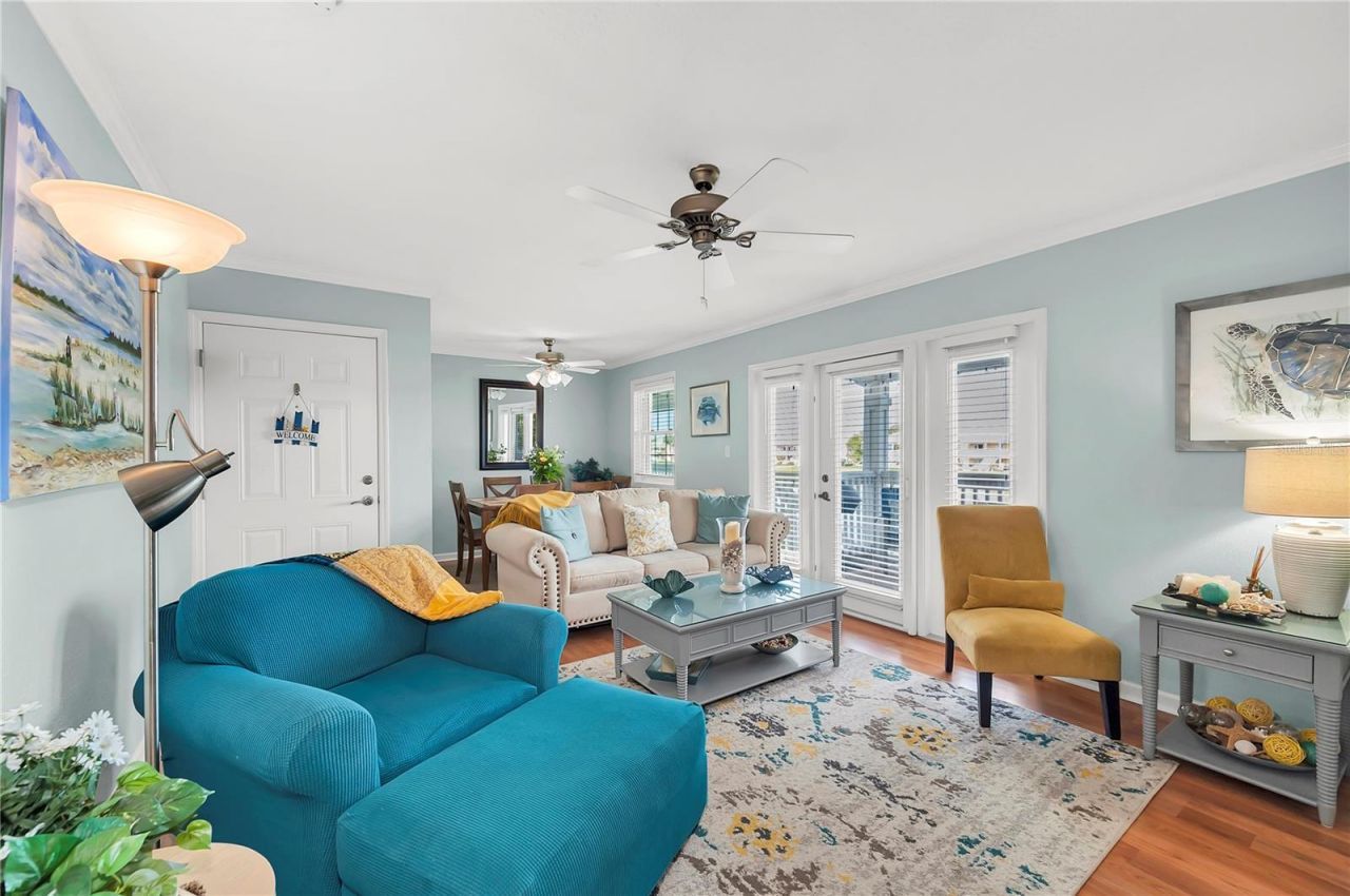 237 Seahorse Drive Se, Unit H, Saint Petersburg, FL 33705 Photo