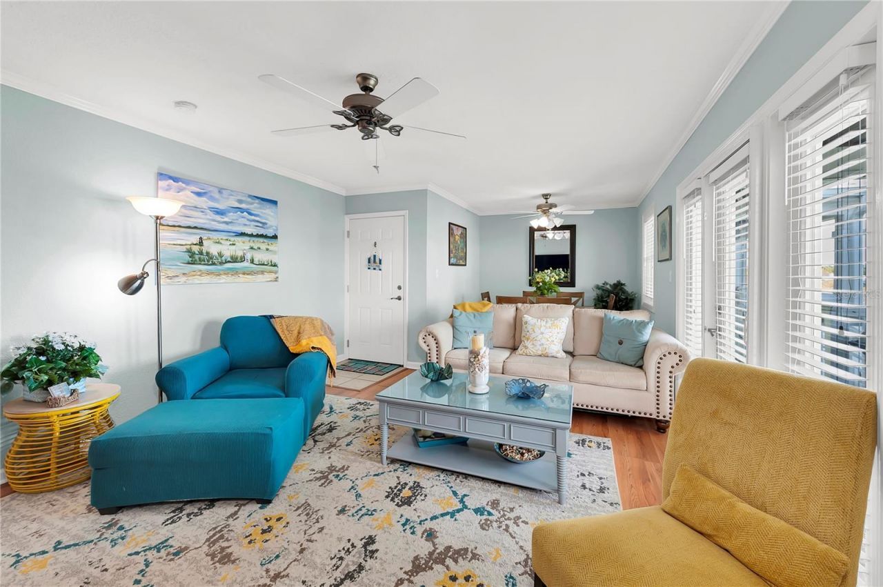 237 Seahorse Drive Se, Unit H, Saint Petersburg, FL 33705 Photo