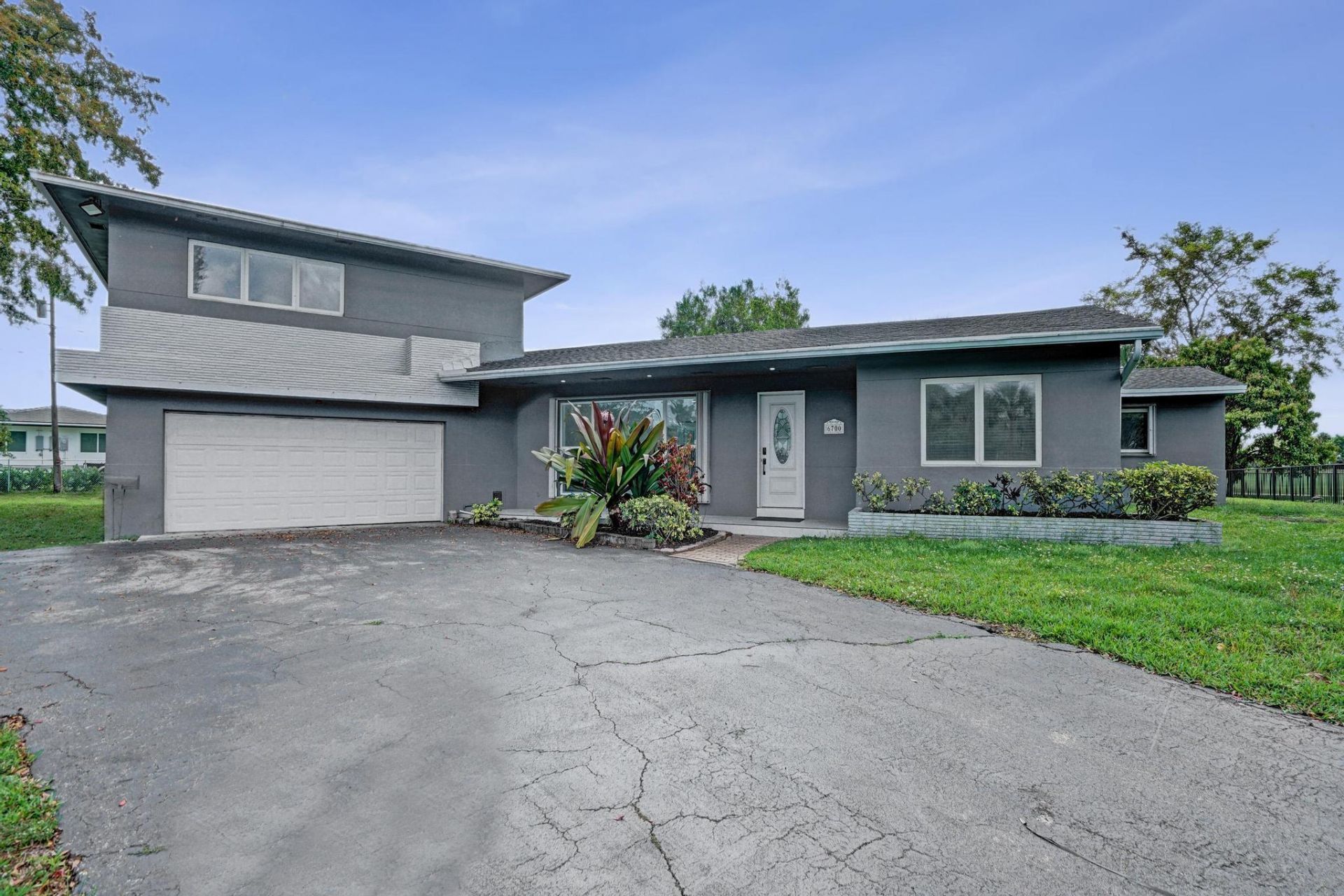 6700 E Tropical Way, Plantation, FL 33317 Photo