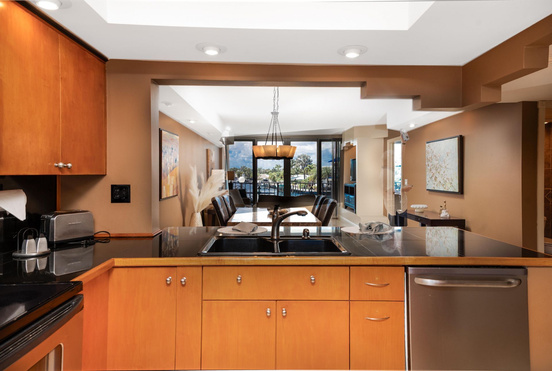 521 N Riverside Drive, Unit 208, Pompano Beach, FL 33062 Photo