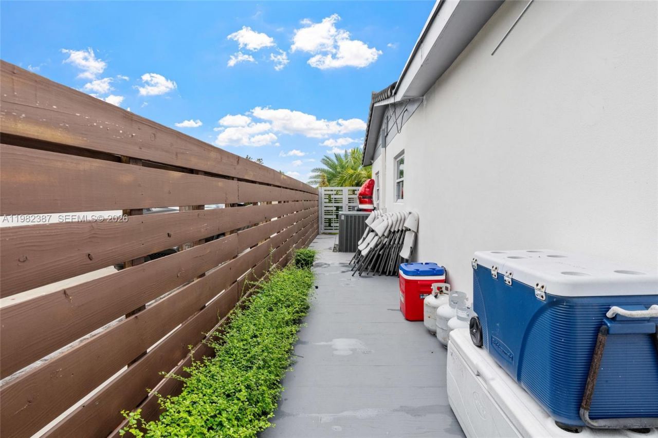 12721 SW 47th St , Miami, FL 33175 Photo