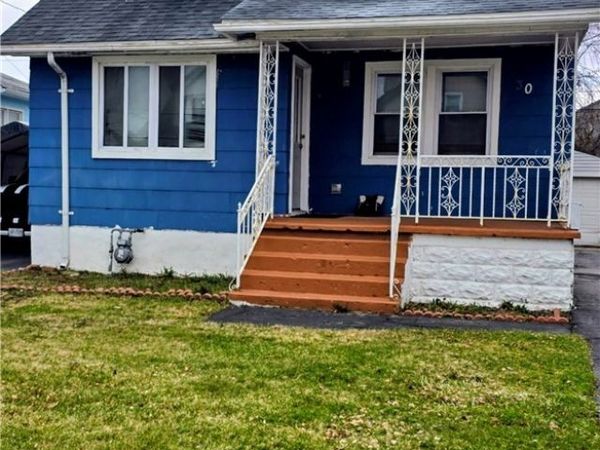 30 Jackson Avenue, Lackawanna, NY 14218