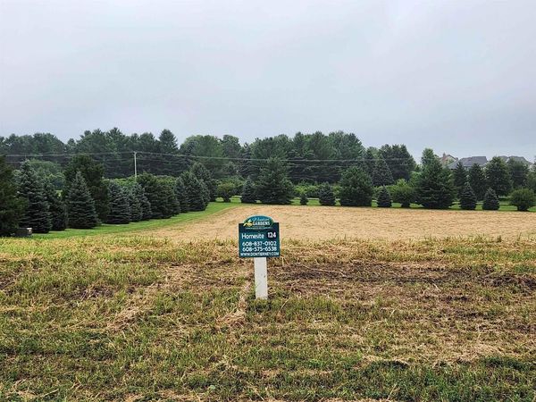 L124 Blue Victoria Drive, Sun Prairie, WI 53590