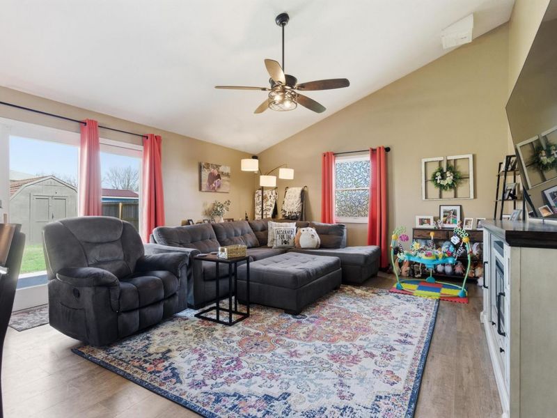 1031 Meadowrun Road, Englewood, OH 45322 Photo 14