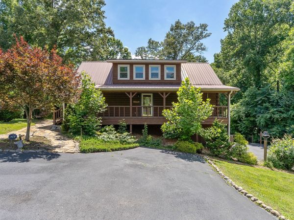 142 Rayahs Way, Quebeck, TN 38579