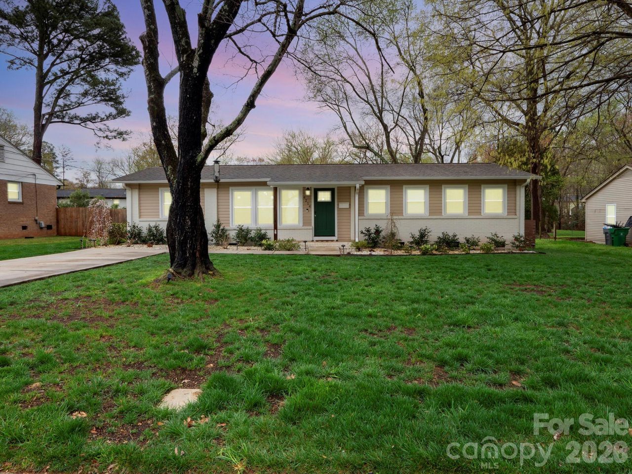 4214 Vinetta Court, Charlotte, NC 28215 Main Photo