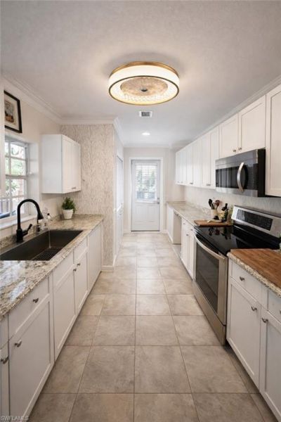 4121 8th Ave Se, Naples, FL 34117 Photo