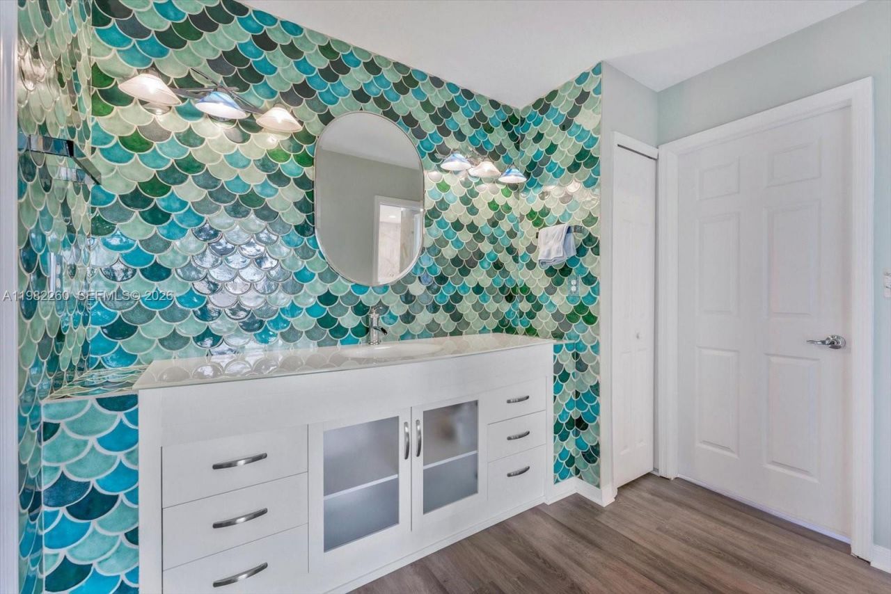 9057 SW 161st Ter , Palmetto Bay, FL 33157 Photo