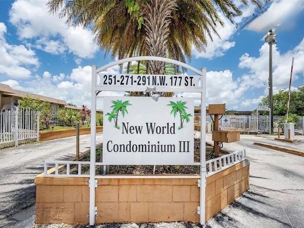 291 NW 177th St , Unit C-208, Miami Gardens, FL 33169