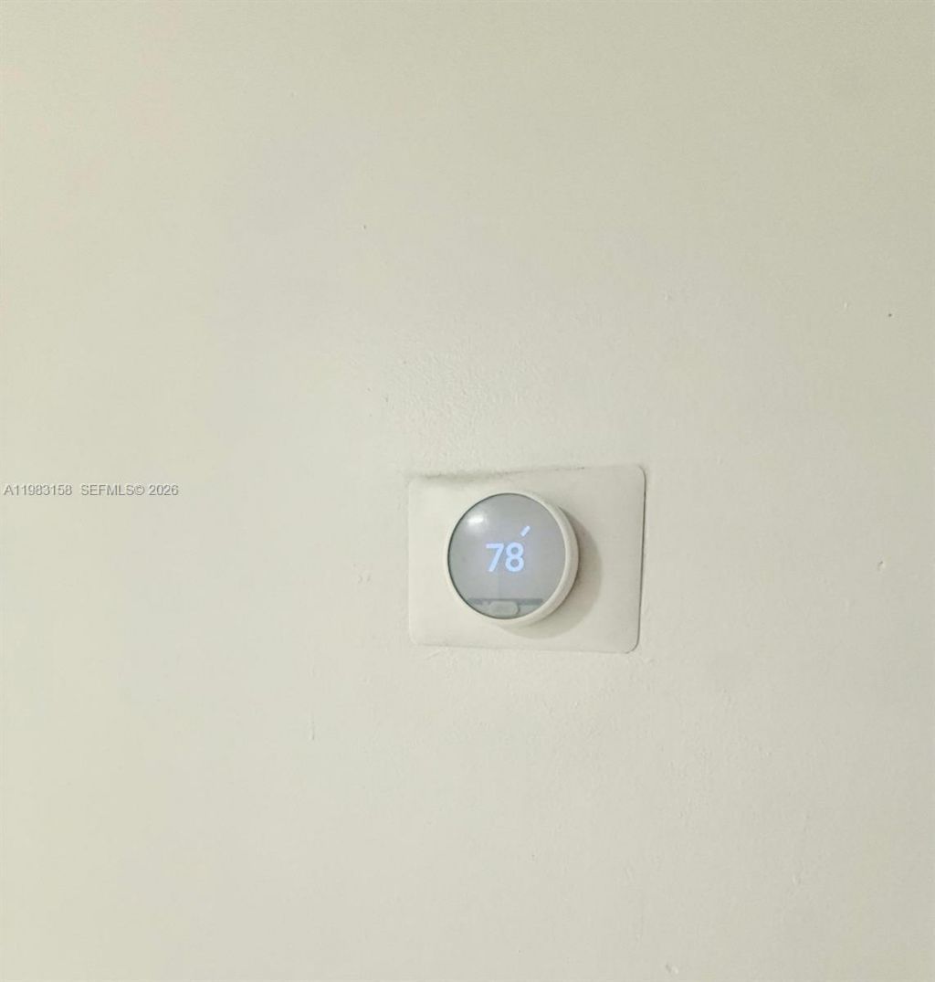 1340 W 41st St, Unit 205, Hialeah, FL 33012 Photo