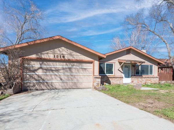1316 Continental Drive, Carson City, NV 89701