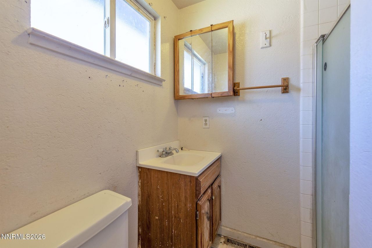 1316 Continental Drive, Carson City, NV 89701 Photo