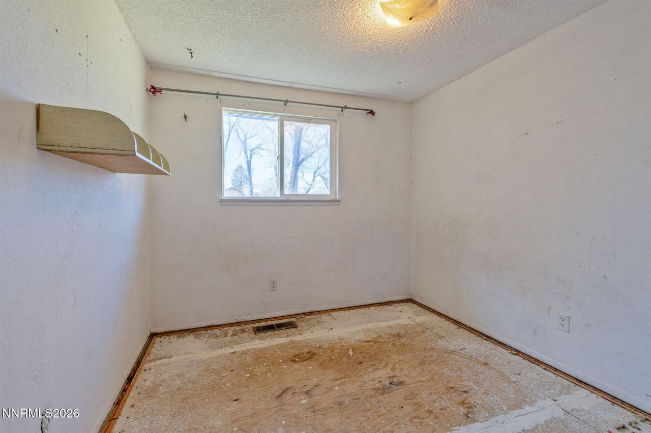 1316 Continental Drive, Carson City, NV 89701 Photo