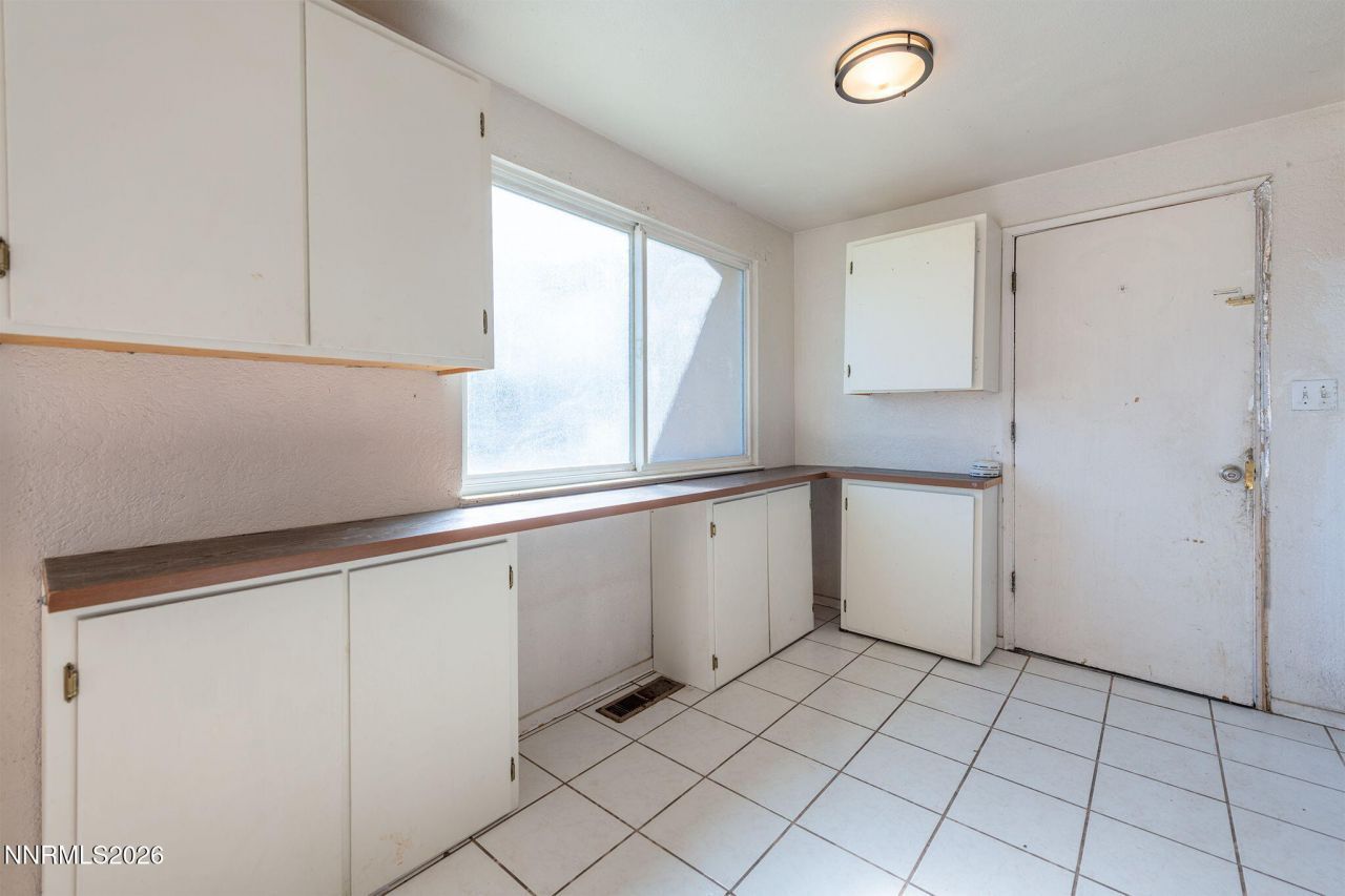 1316 Continental Drive, Carson City, NV 89701 Photo