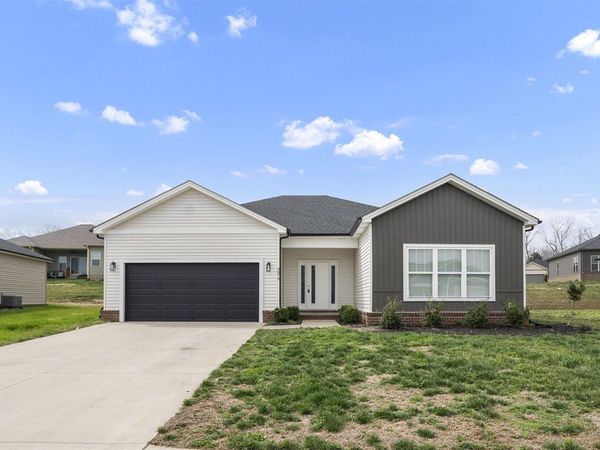 3079 Laredo Drive, Bowling Green, KY 42101