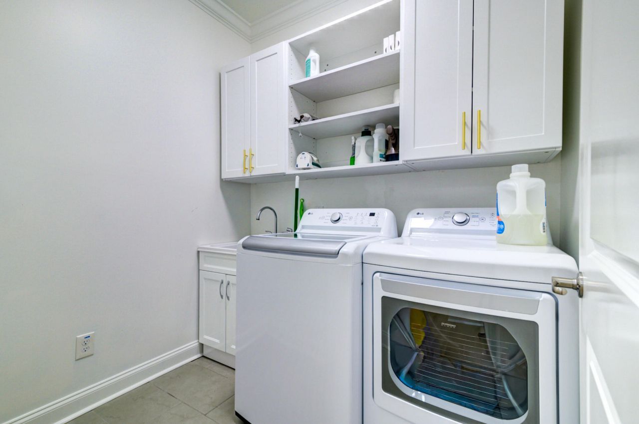 251 Stone Gate Lane Photo 36