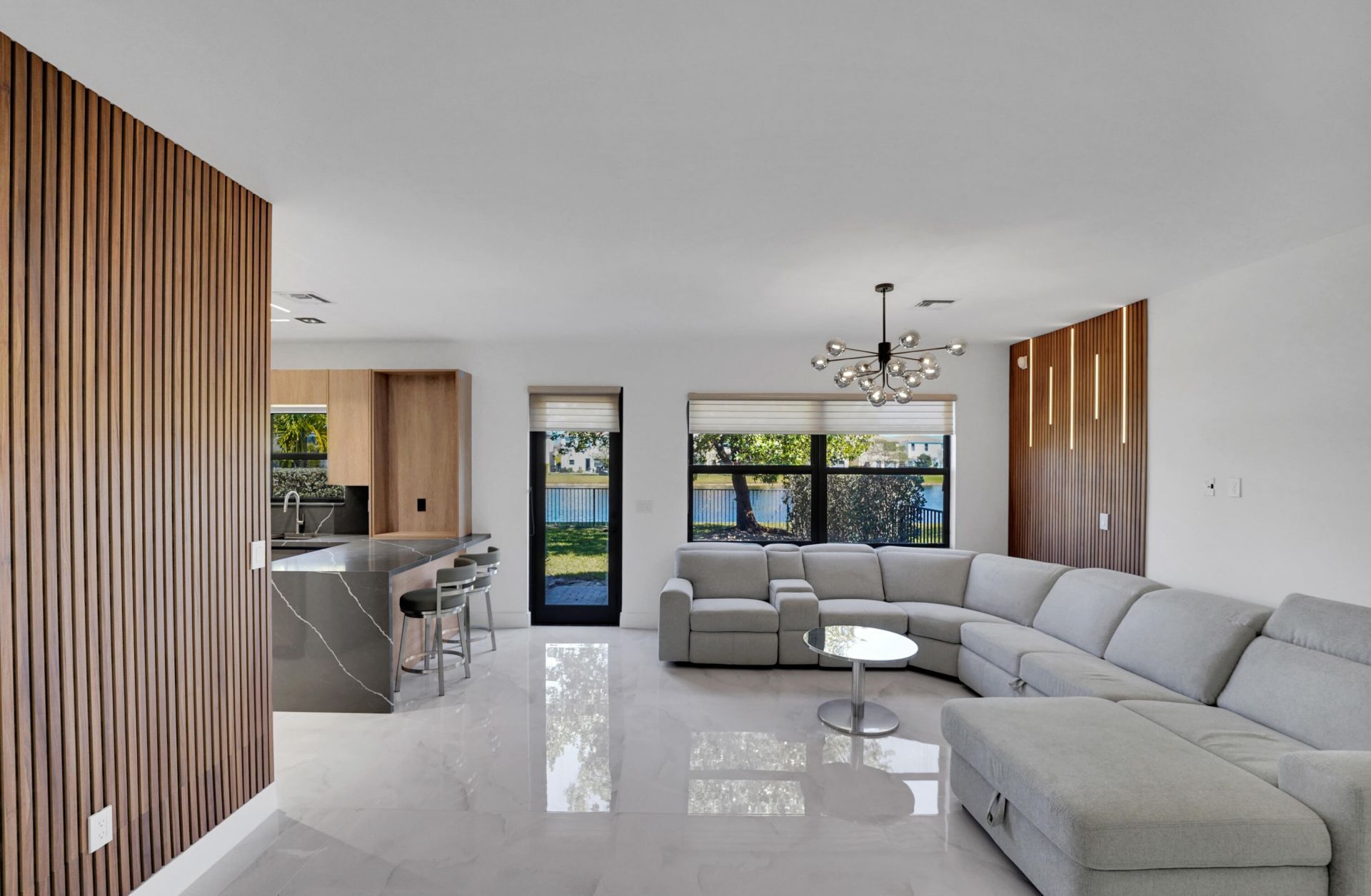 671 NE 191st Terrace, Miami, FL 33179 Photo