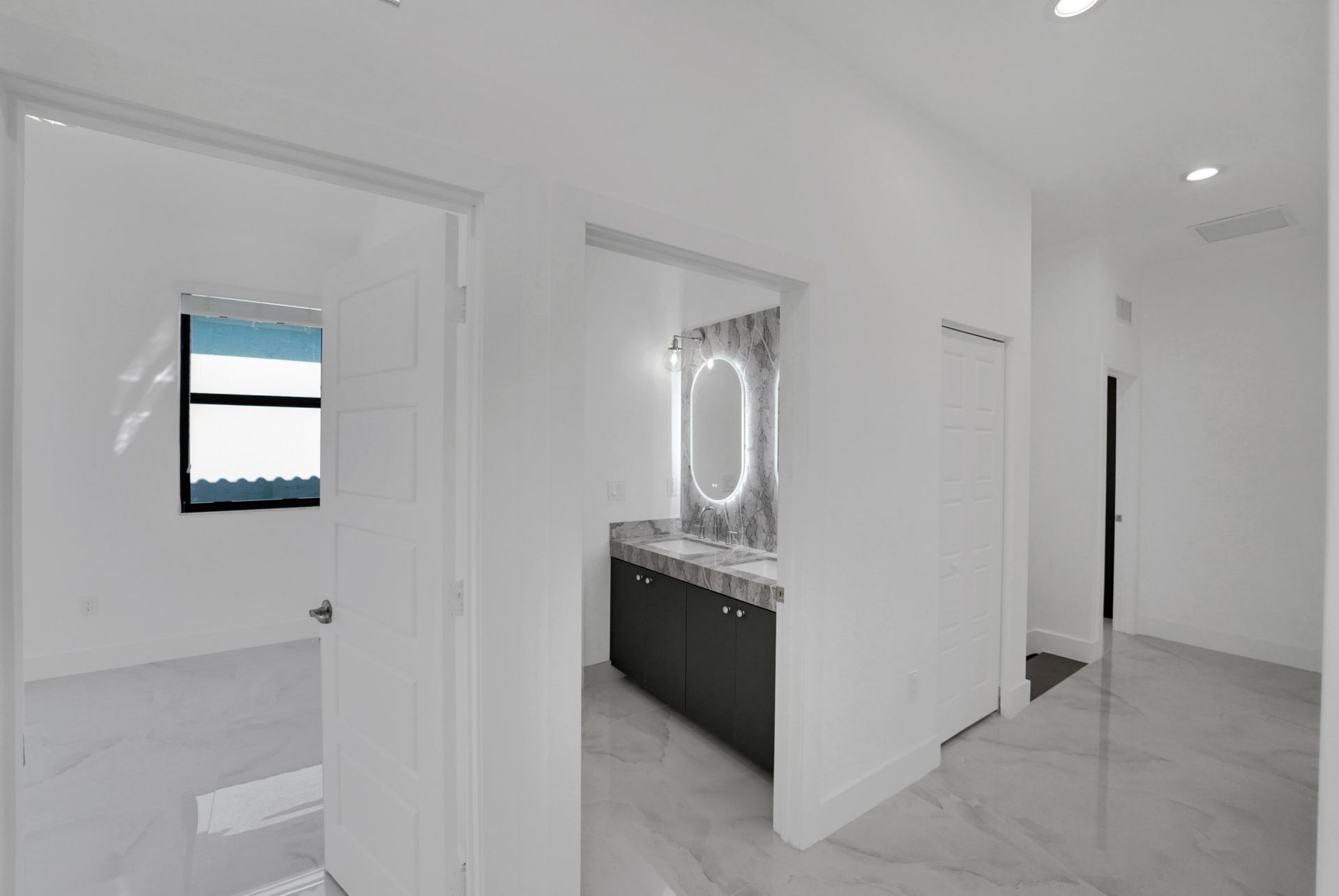 671 NE 191st Terrace, Miami, FL 33179 Photo