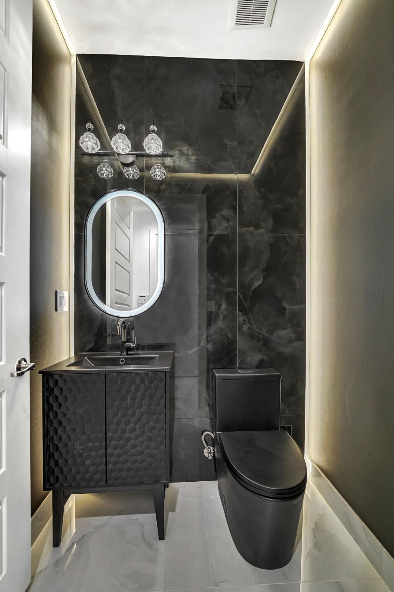 671 NE 191st Terrace, Miami, FL 33179 Photo