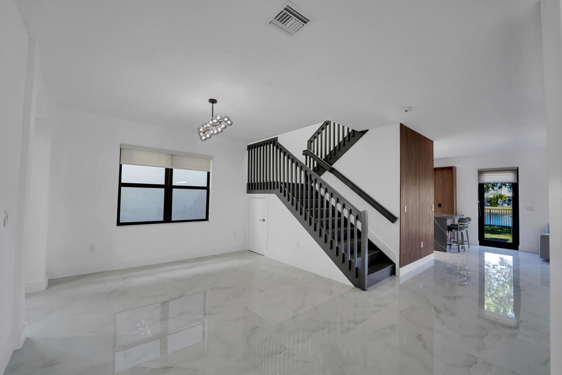 671 NE 191st Terrace, Miami, FL 33179 Photo