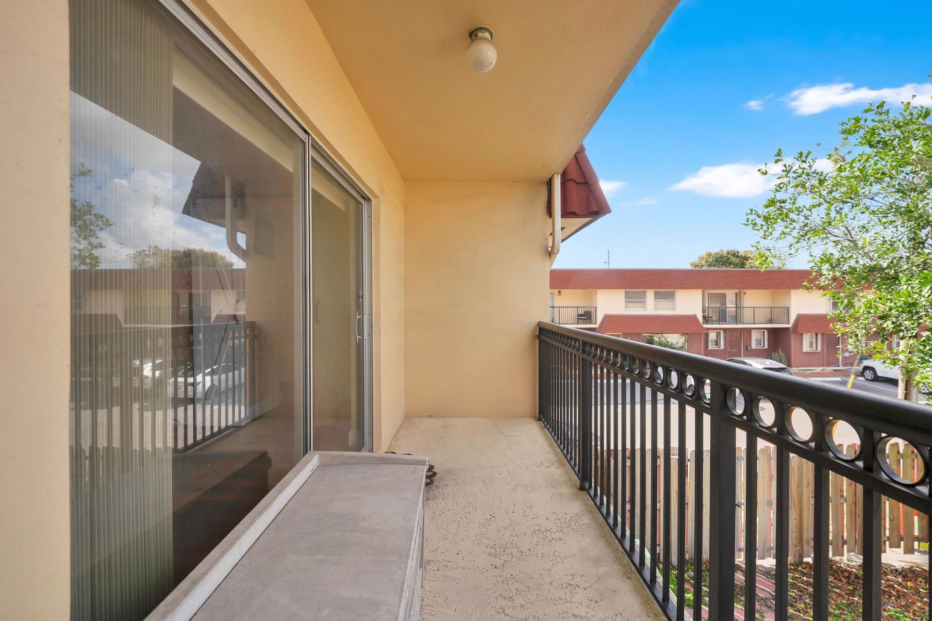 6679 SW 41st Court, Unit 1, Davie, FL 33314 Photo