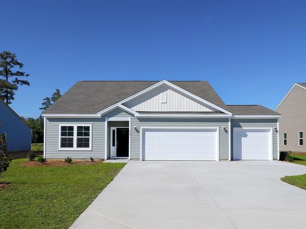 270 NW Mayflower Dr., Calabash, NC 28467