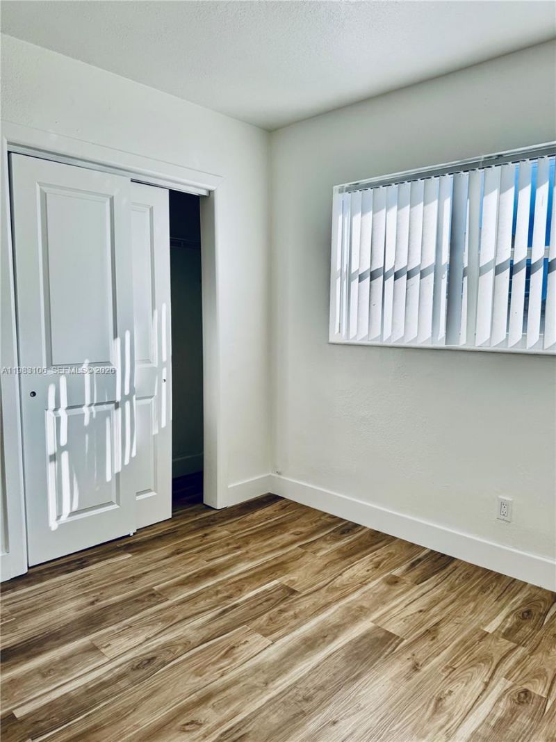 609 NW 2nd Ave , Unit 1, Hallandale Beach, FL 33009 Photo