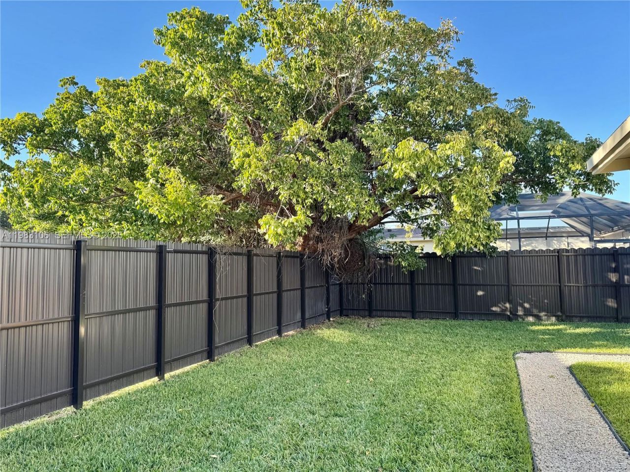 609 NW 2nd Ave , Unit 1, Hallandale Beach, FL 33009 Photo