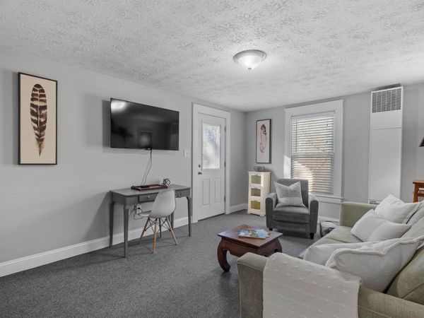 65 S Elm Street, Unit 4, Manchester, NH 03103