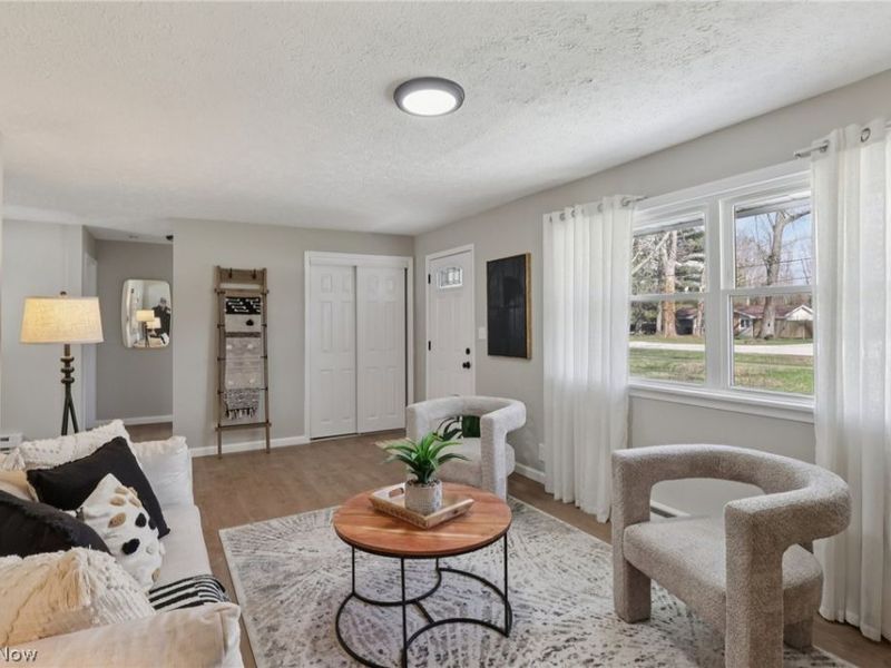 7412 Hopkins Road, Mentor, OH 44060 Photo 6