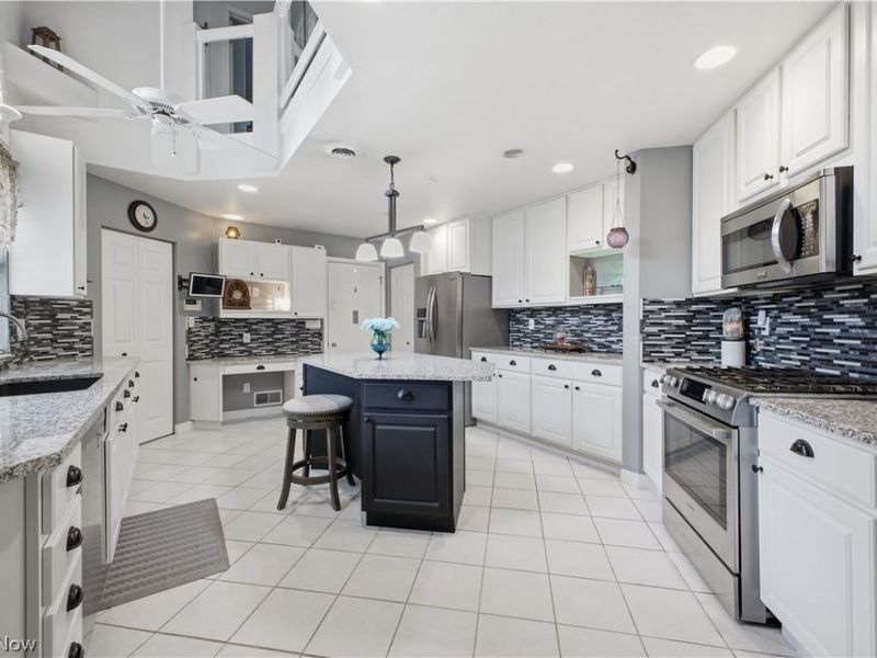 424 N Bayshore Drive, Unit 3, Columbiana, OH 44408 Photo 21