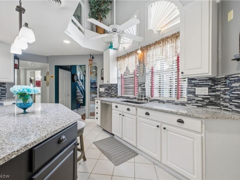 424 N Bayshore Drive, Unit 3, Columbiana, OH 44408 Photo 24