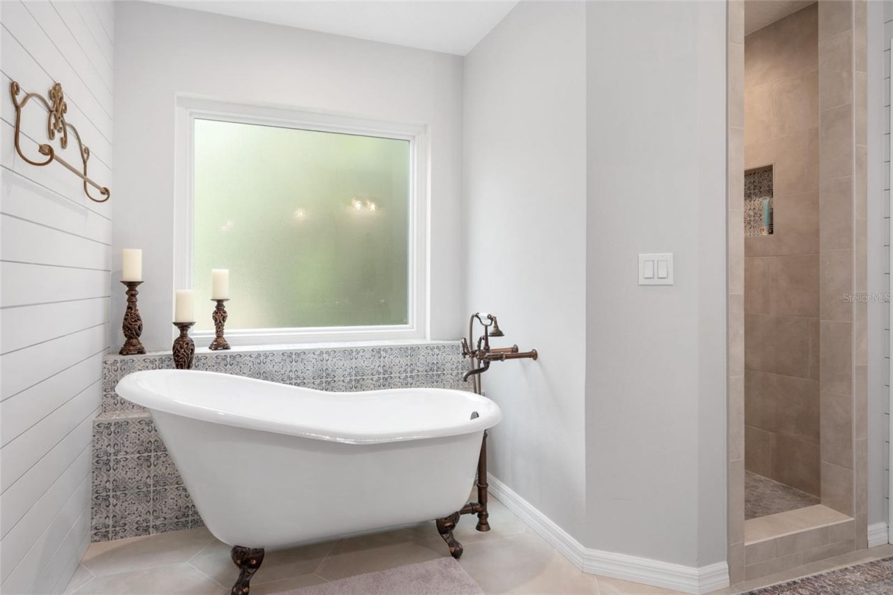 5402 NW 76th Court , Ocala, FL 34482 Photo