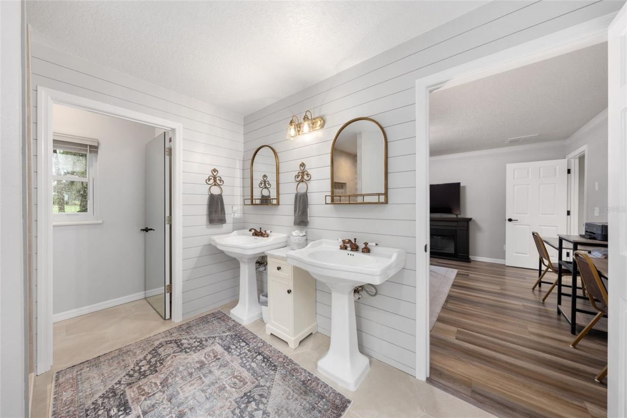 5402 NW 76th Court , Ocala, FL 34482 Photo