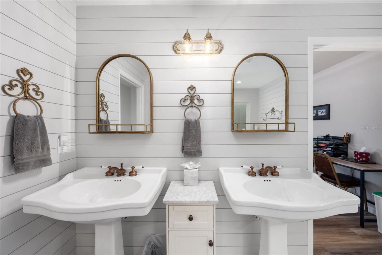 5402 NW 76th Court , Ocala, FL 34482 Photo