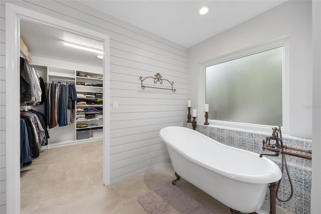 5402 NW 76th Court , Ocala, FL 34482 Photo