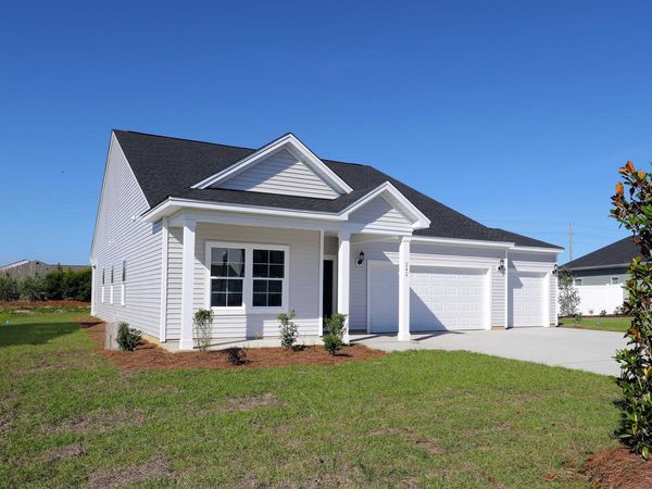 242 Mayflower Dr., Calabash, NC 28467