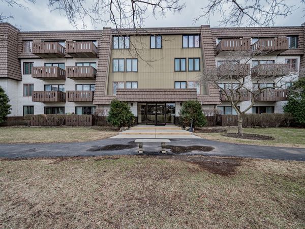 12900 W Heiden Circle , Unit 4204, Lake Bluff, IL 60044