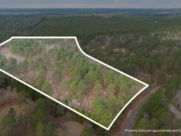 825 Lake Dornoch Drive, Pinehurst, NC 28374