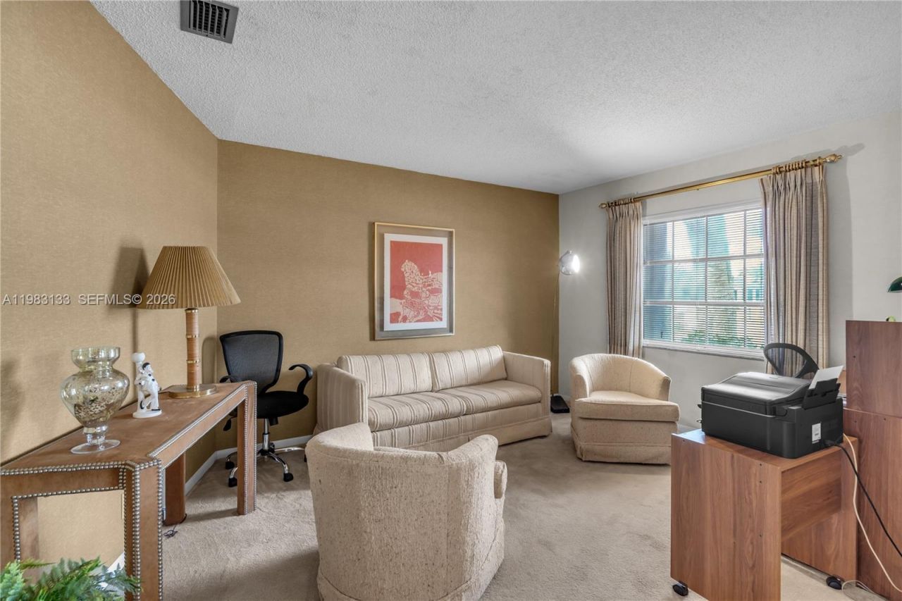 16623 Waters Edge Dr, Weston, FL 33326 Photo