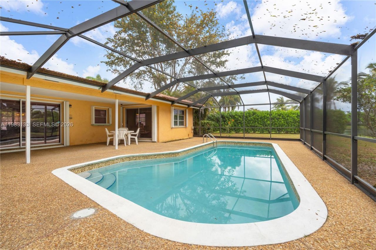 16623 Waters Edge Dr, Weston, FL 33326 Photo