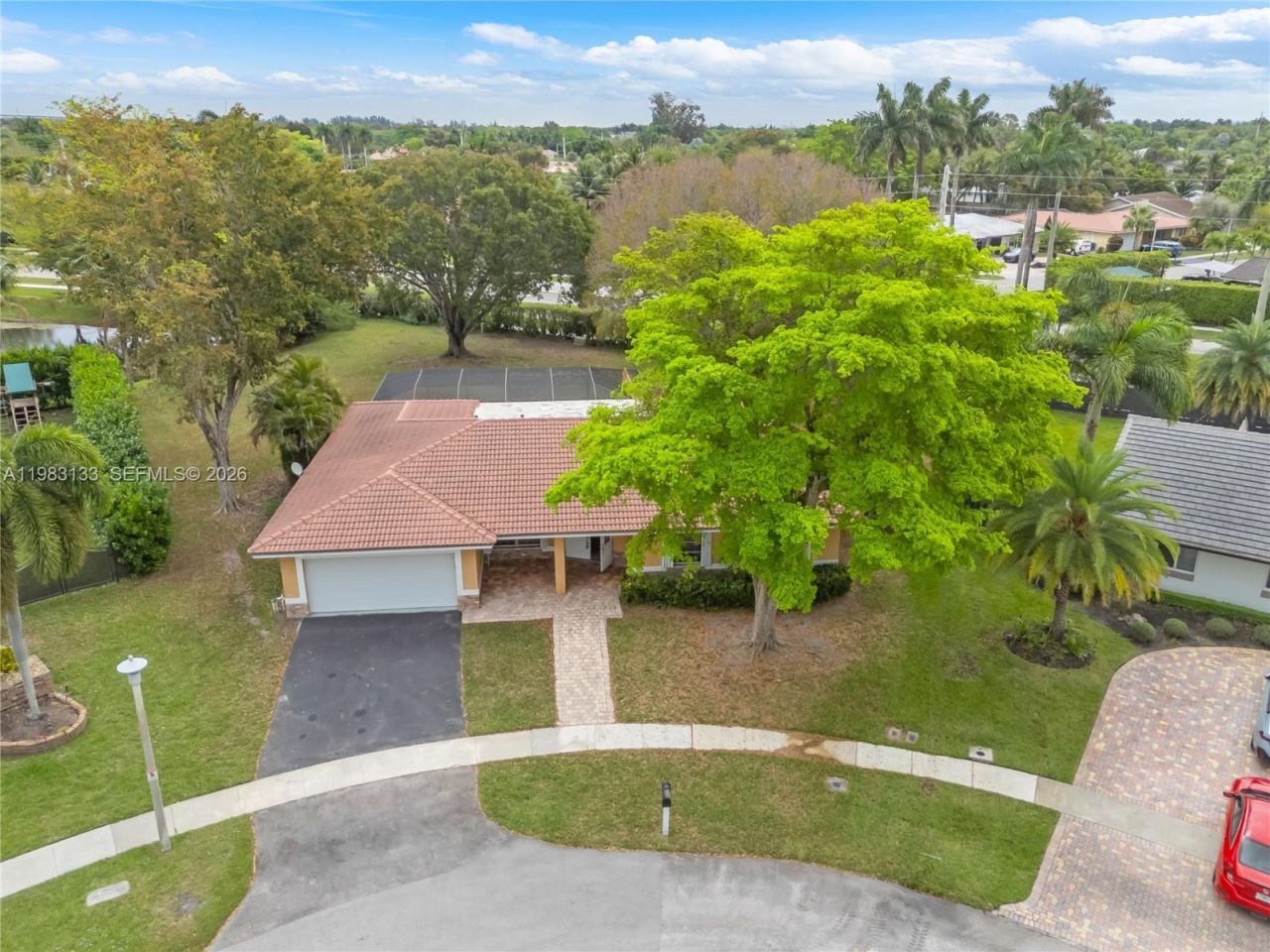 16623 Waters Edge Dr, Weston, FL 33326 Photo