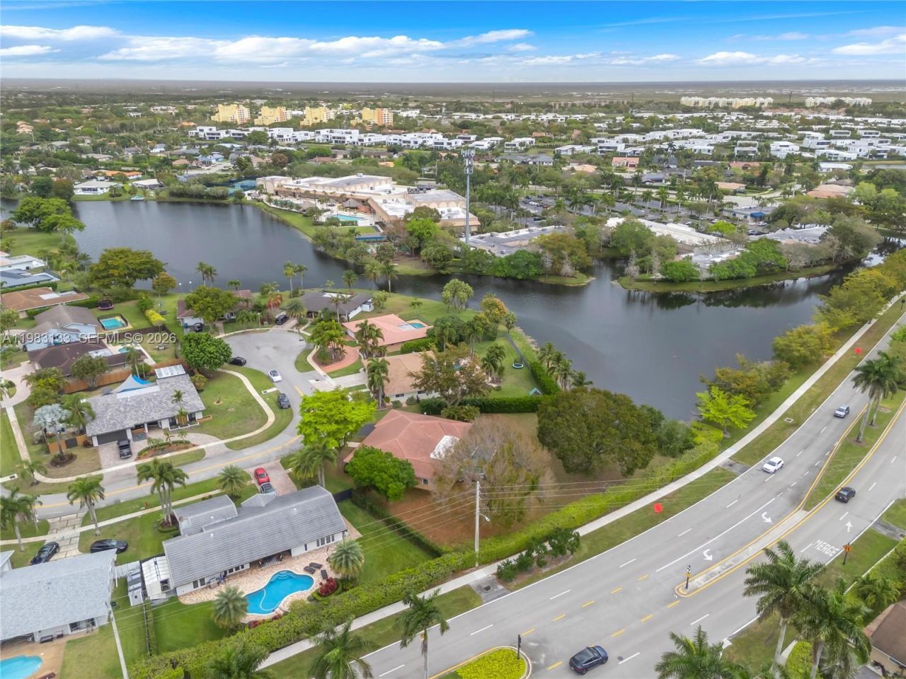 16623 Waters Edge Dr, Weston, FL 33326 Photo